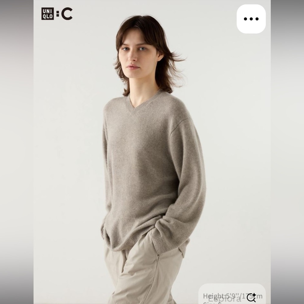 Uniqlo C Relaxed Cashmere V-neck Sweater